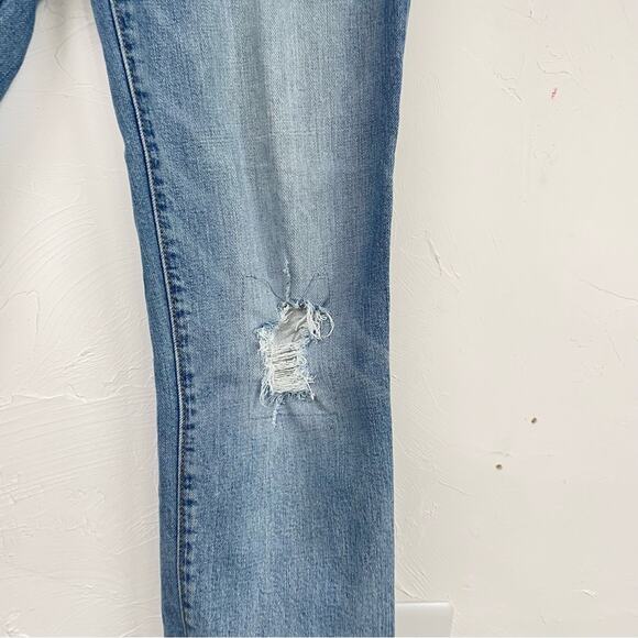 Gap Real Straight Rolled Hem Mid Rise Jeans Womens 26 Blue Denim Distressed - Picture 2 of 13